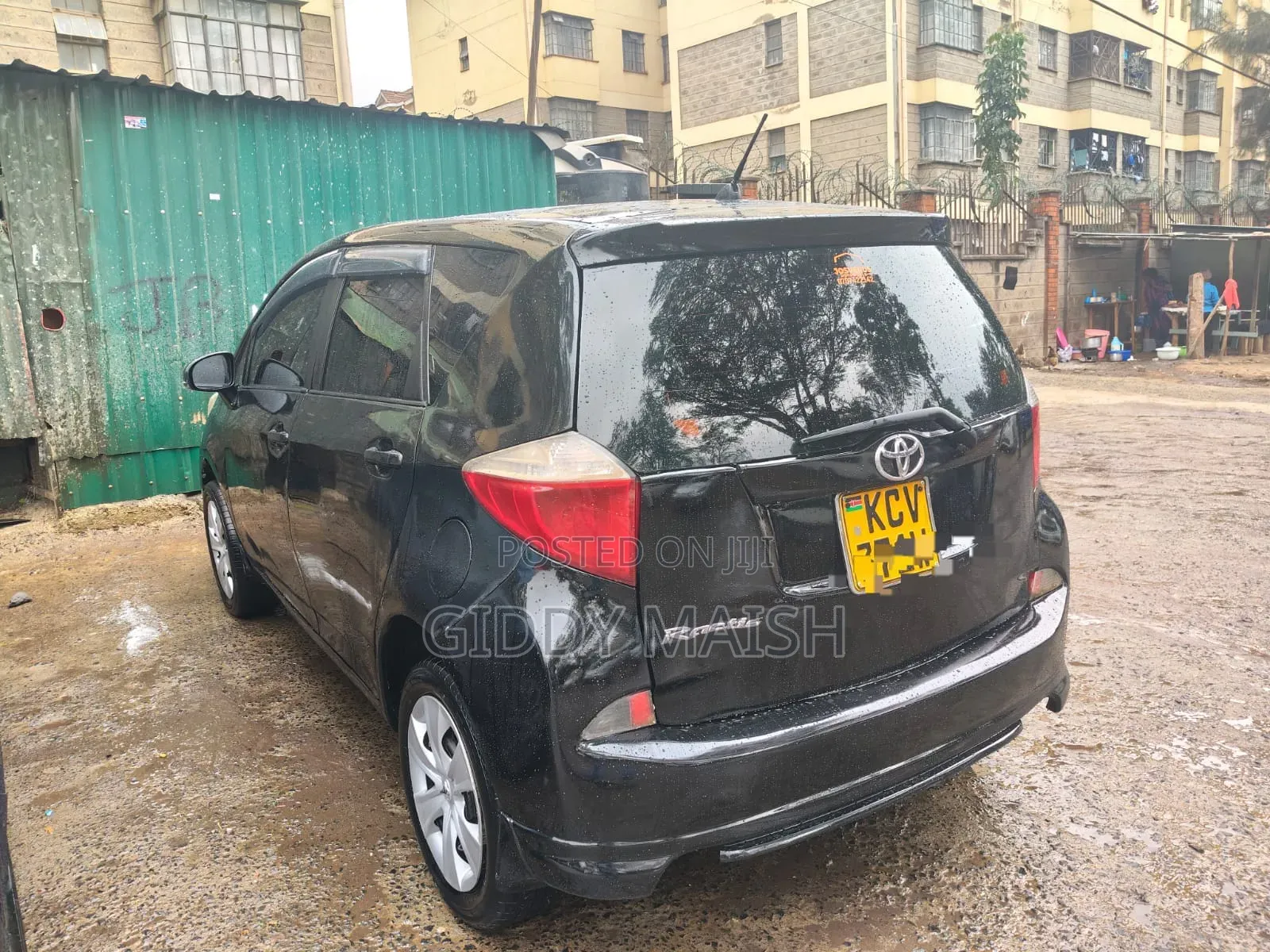 Toyota Ractis 2012 Black