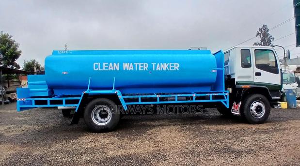 Isuzu FVZ Water Bowser - thumbnail 9