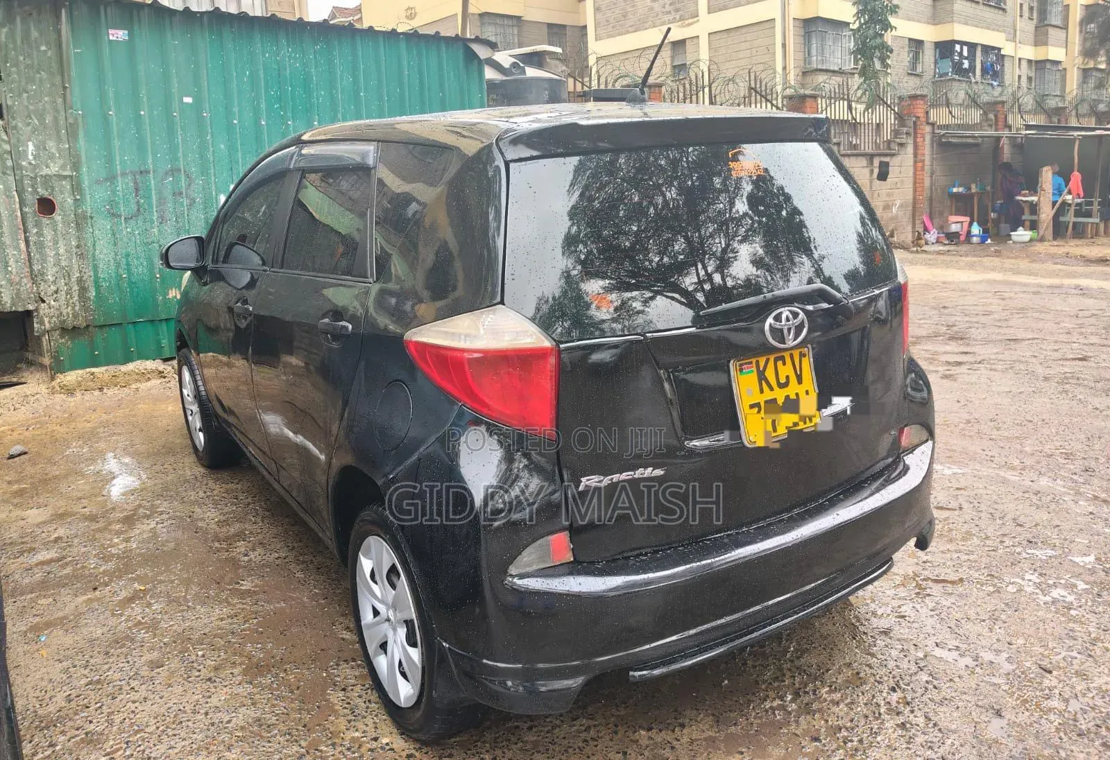 Toyota Ractis 2012 Black