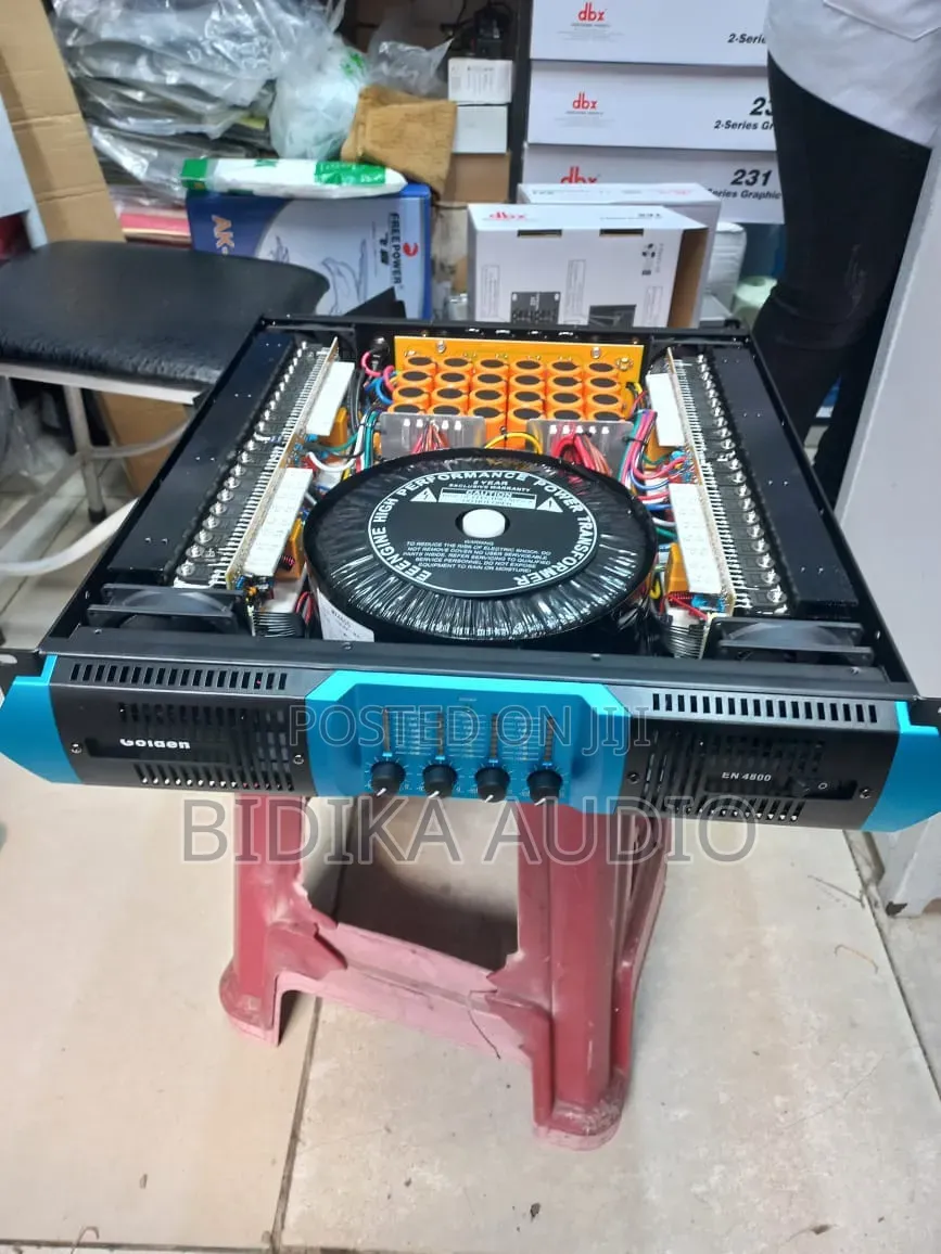 Professional en 4800 / Mx4800 4-Channel Audio Power Amplifier