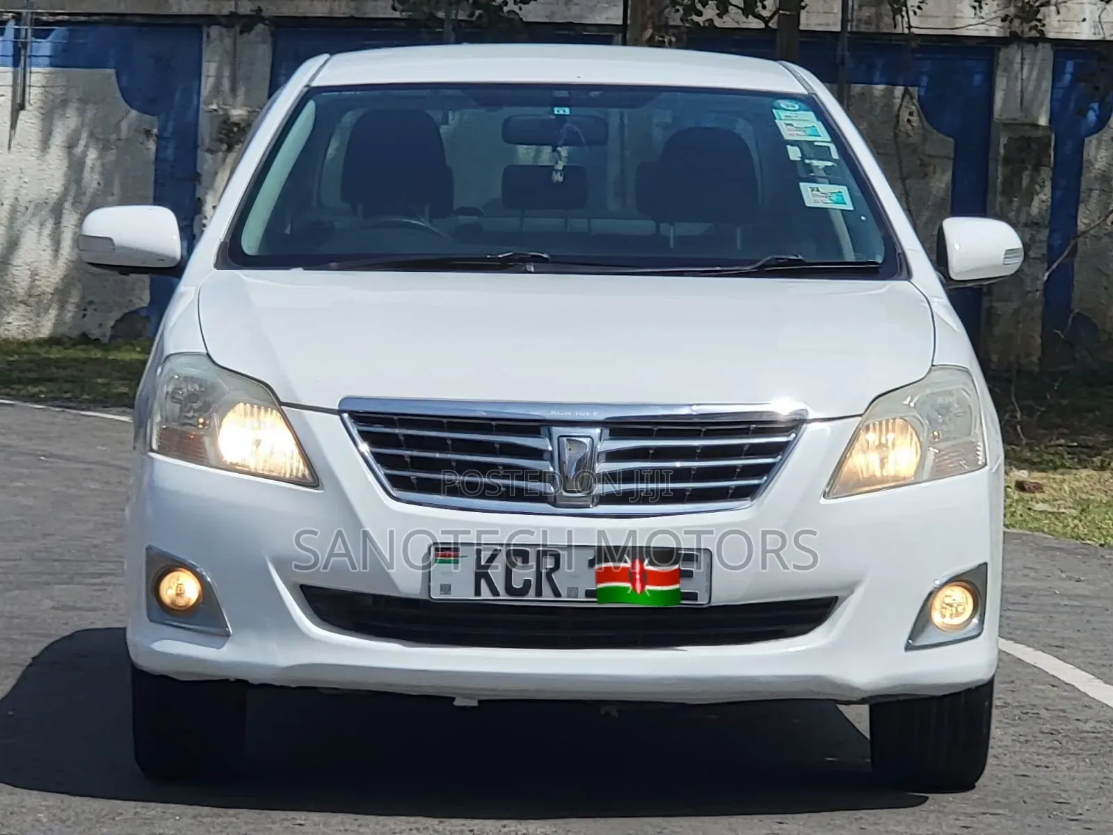 Toyota Premio 2011 White