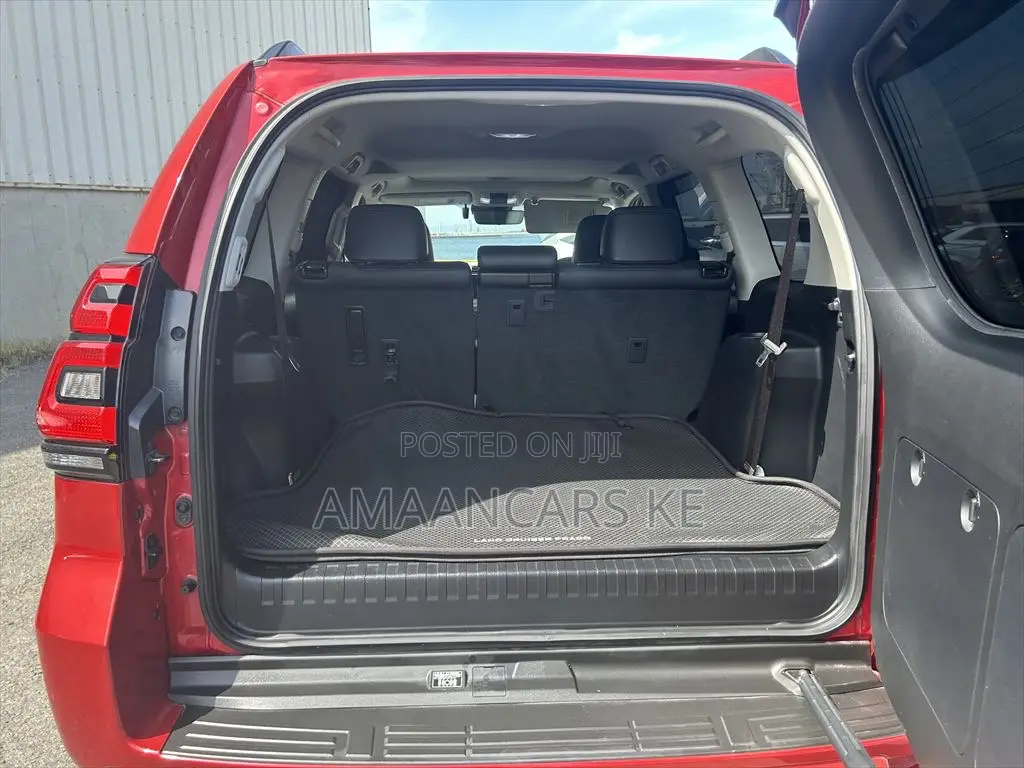 Toyota Land Cruiser Prado 2.8 2019 Red