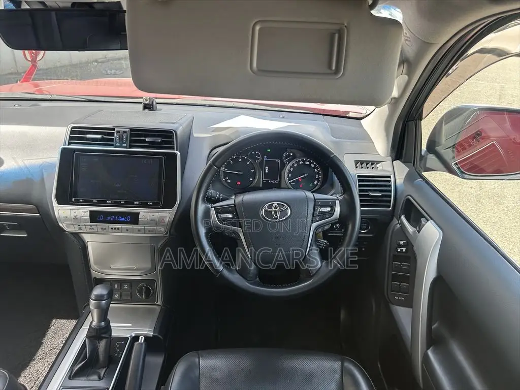 Toyota Land Cruiser Prado 2.8 2019 Red