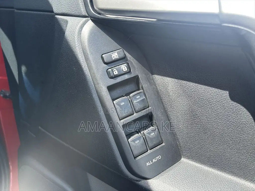 Toyota Land Cruiser Prado 2.8 2019 Red