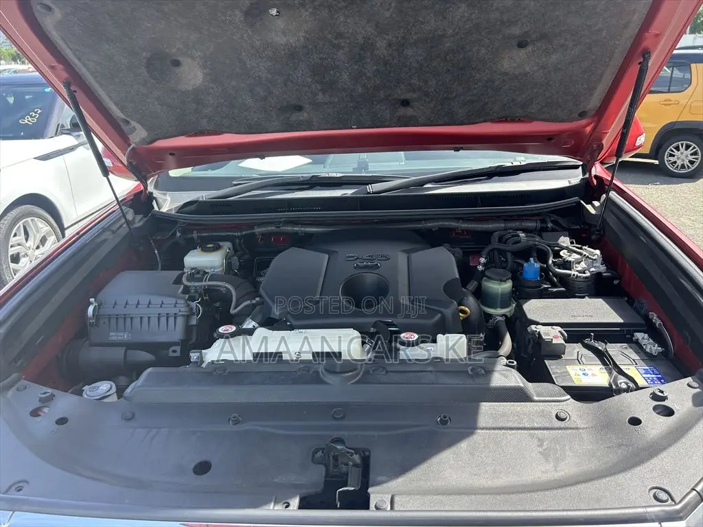Toyota Land Cruiser Prado 2.8 2019 Red