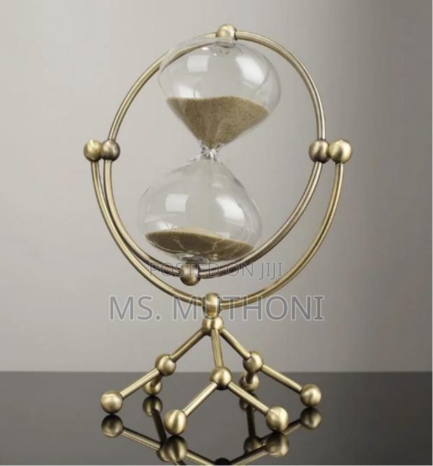 Stunning Rotating Bronze 30 Minutes Hourglass - thumbnail 2