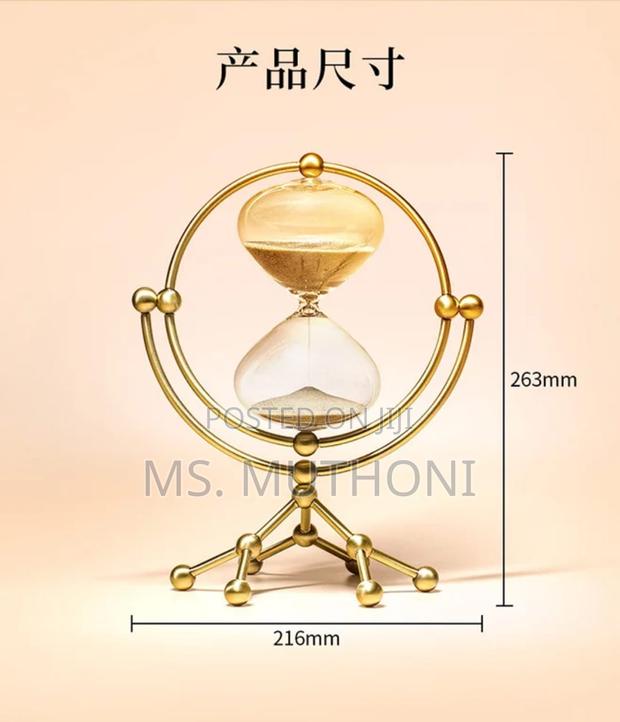 Stunning Rotating Bronze 30 Minutes Hourglass - thumbnail 3