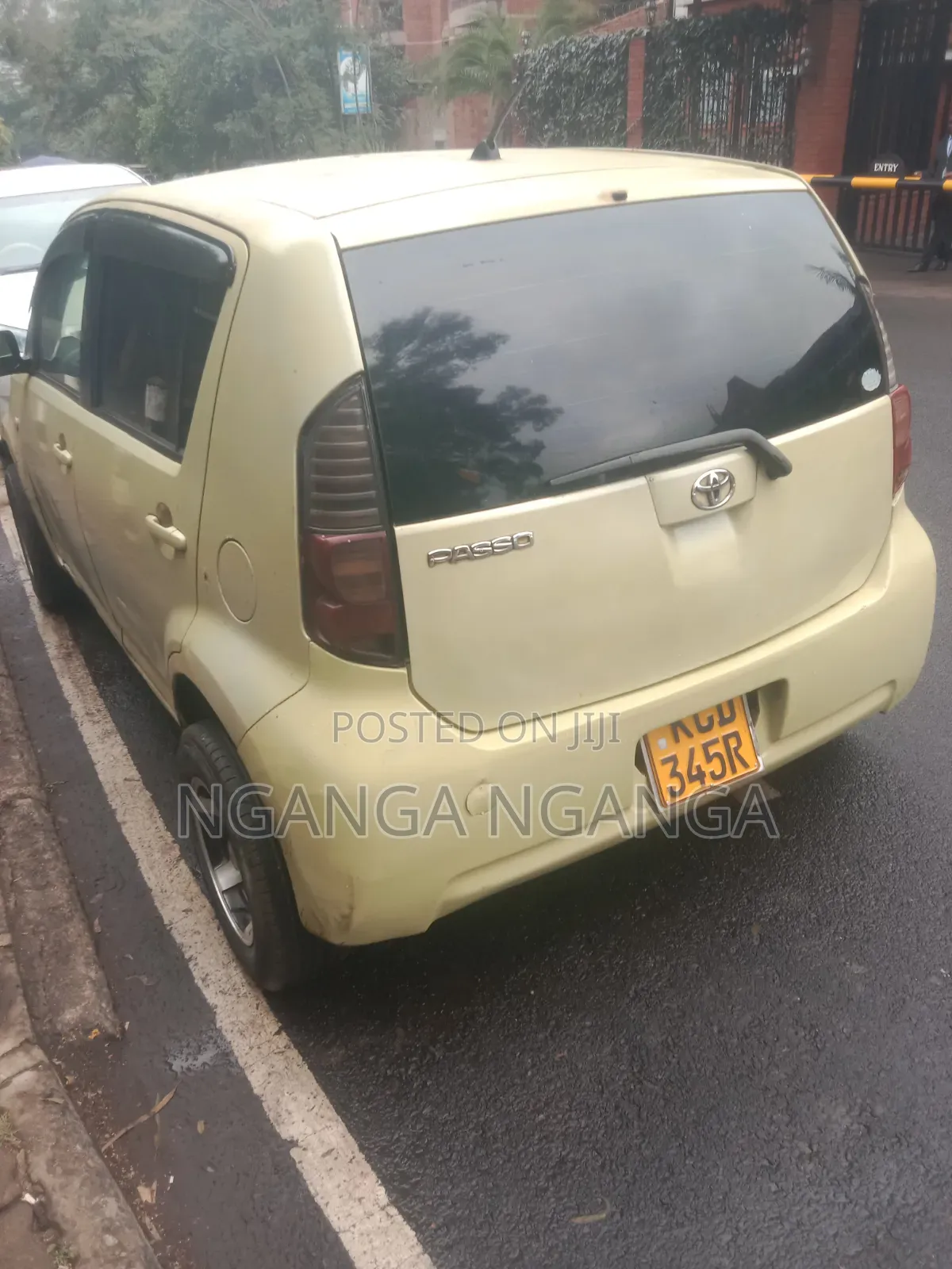 Toyota Passo 2008 Yellow