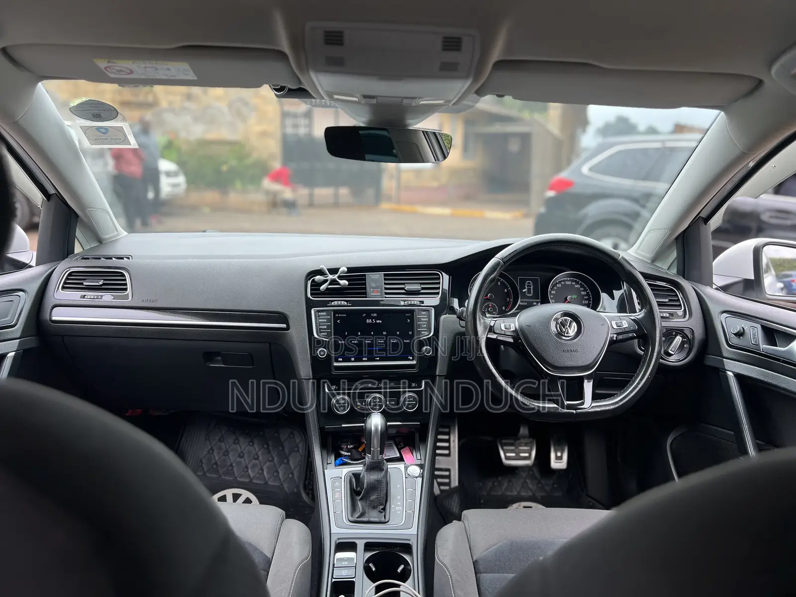 Volkswagen Golf TSI S 4-Door FWD 2017 White