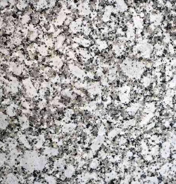 Modern P White Granite Slabs 8ft × 2ft