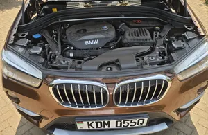 BMW X1 xDrive28i AWD 2016 Gold