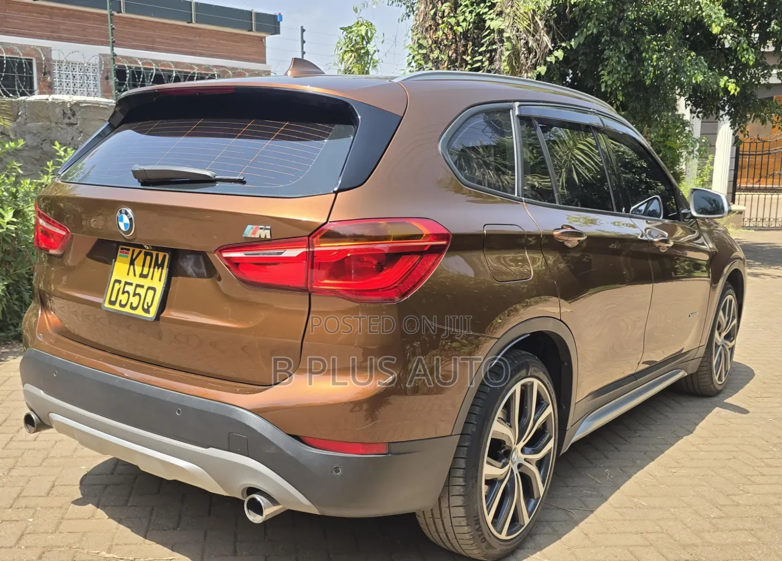 BMW X1 xDrive28i AWD 2016 Gold