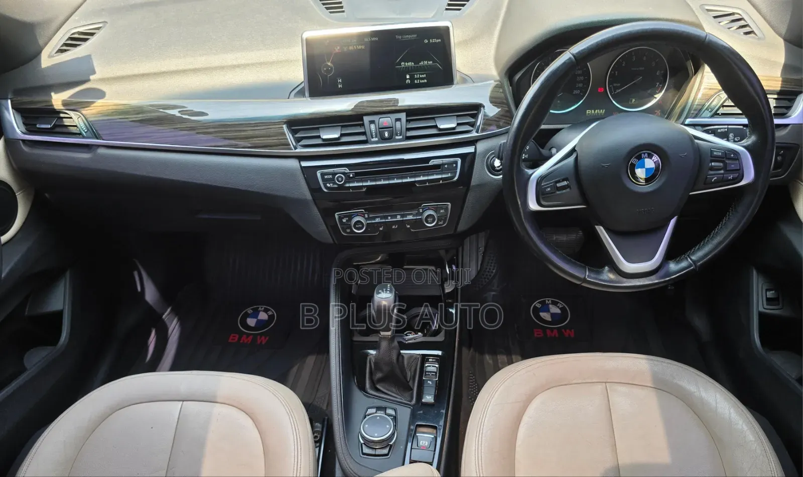 BMW X1 xDrive28i AWD 2016 Gold