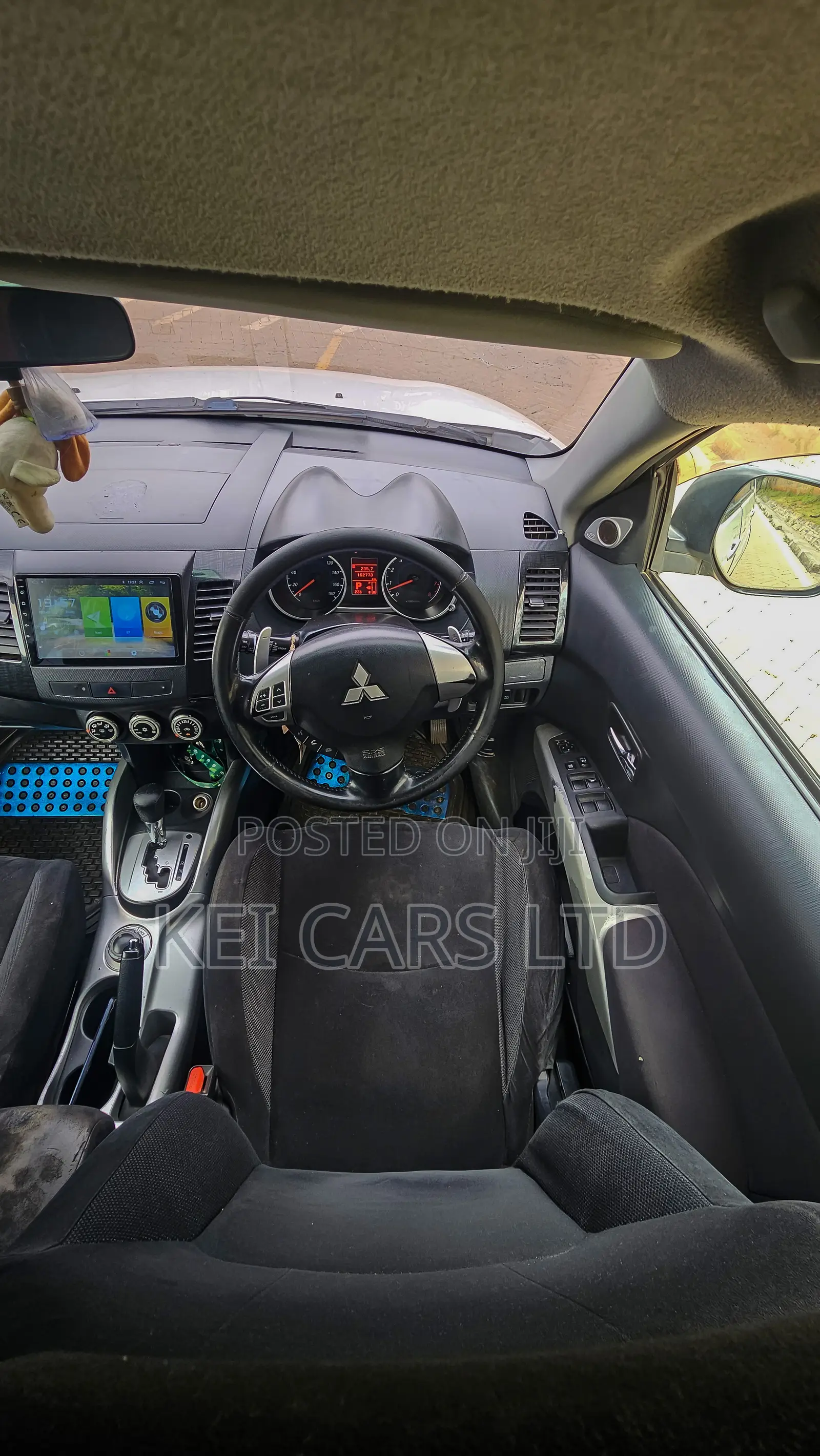 Mitsubishi Outlander 2.4 GLS Automatic 2009 White
