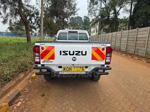 Isuzu D-MAX 2017 White