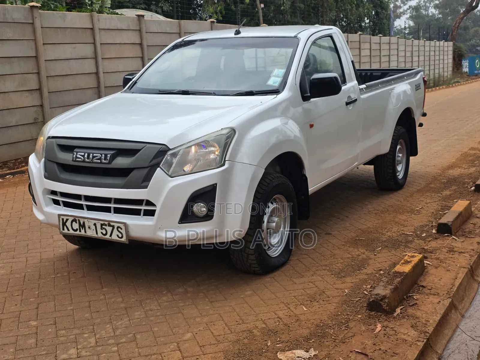 Isuzu D-MAX 2017 White