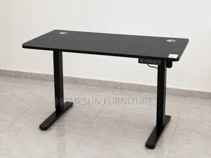 1.4m Electric Height Adjustable Standing Desk – Black