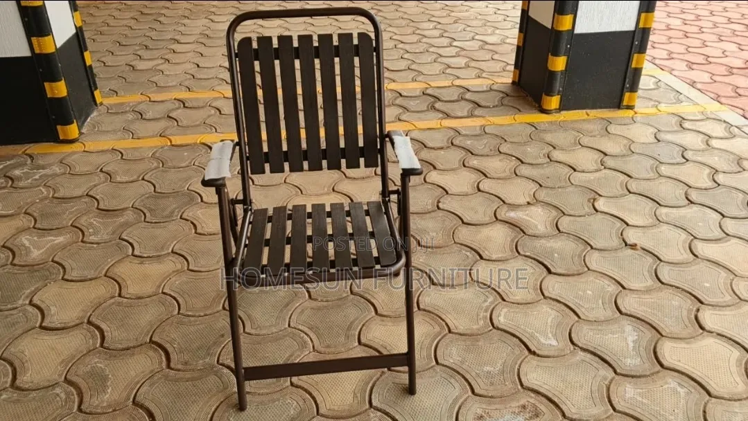 Foldable Outdoor Metal Garden Chair With Armrests