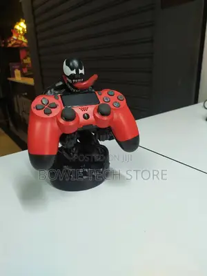 Pad Holder Venom Black Statue