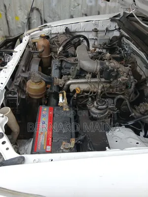 Toyota Hilux 2011 White