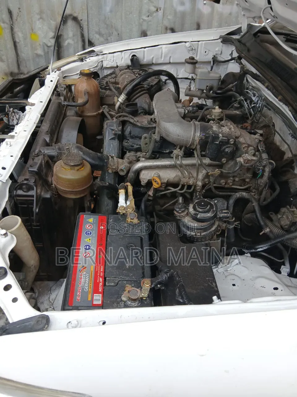 Toyota Hilux 2011 White
