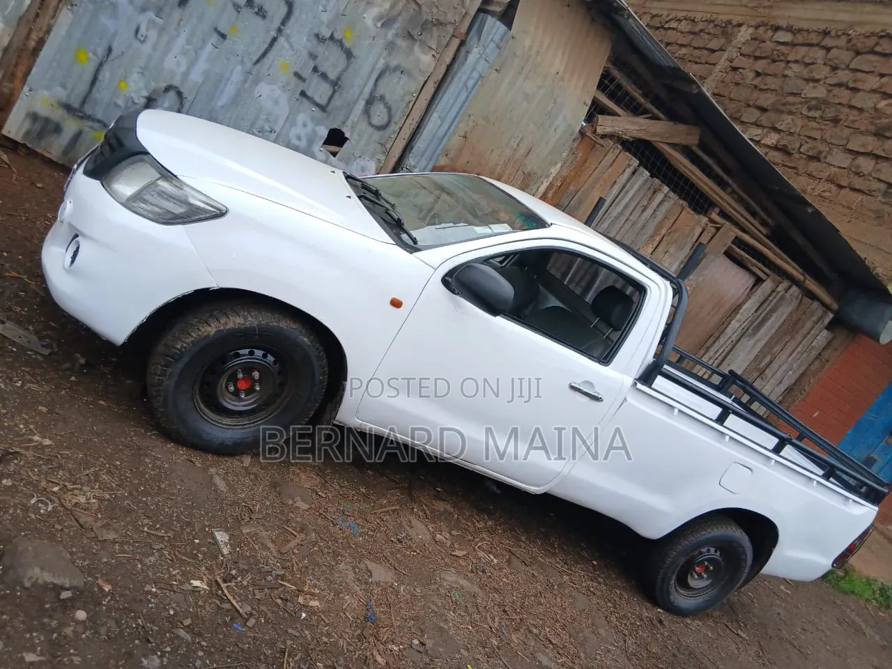 Toyota Hilux 2011 White