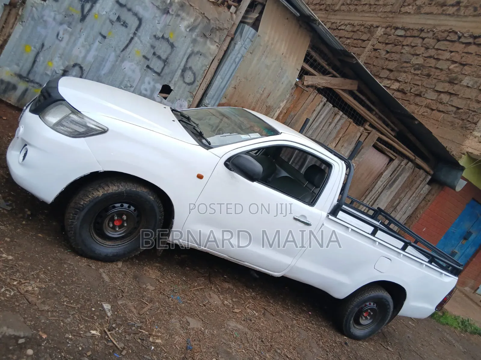 Toyota Hilux 2011 White
