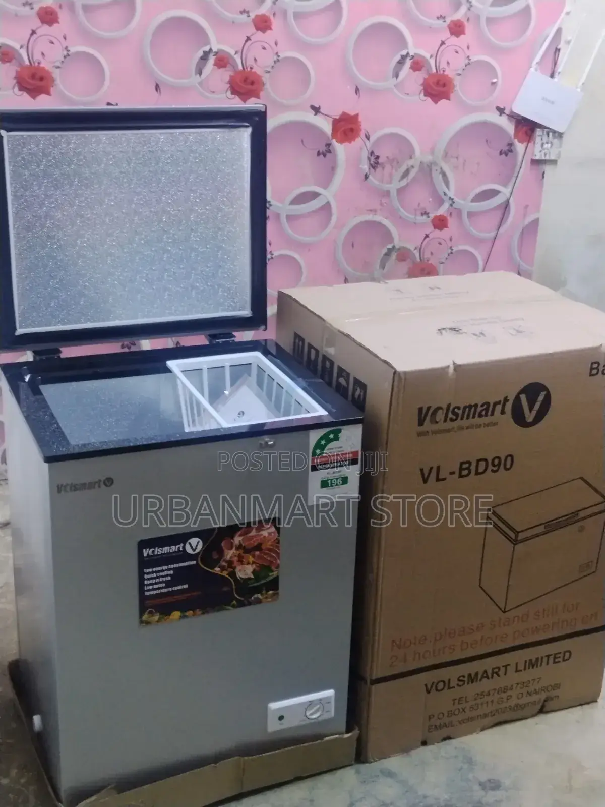 Volsmart 90l Chest Freezer for Home and Business Use