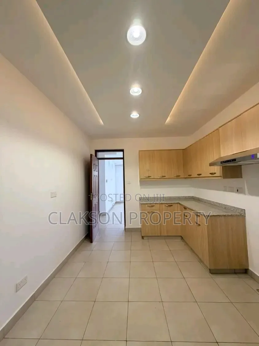 3bdrm House in Lavington, Muthangari for rent