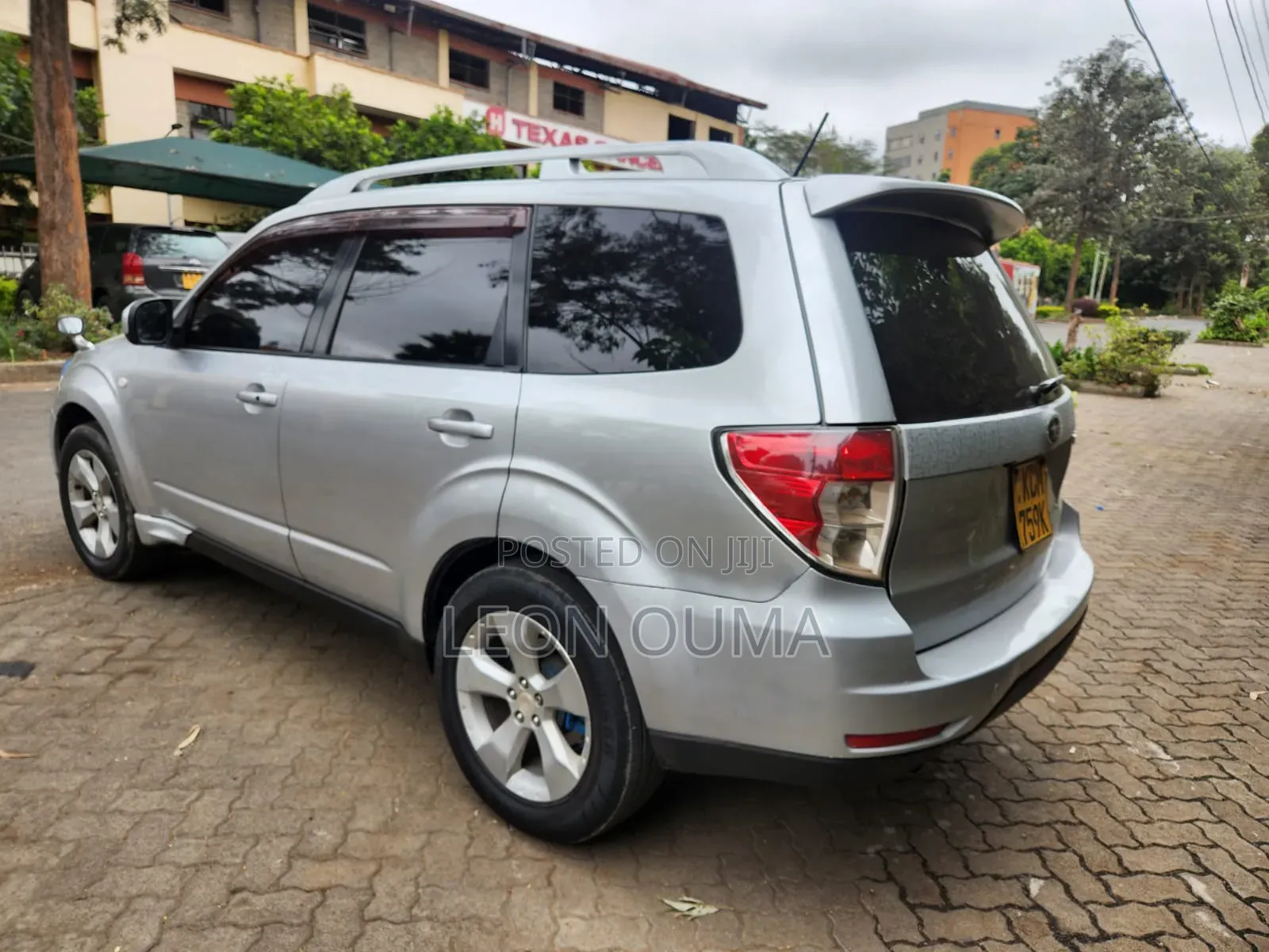 Subaru Forester 2011 Silver