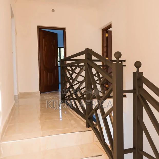 4bdrm Maisonette in Rimpa for rent - thumbnail 10