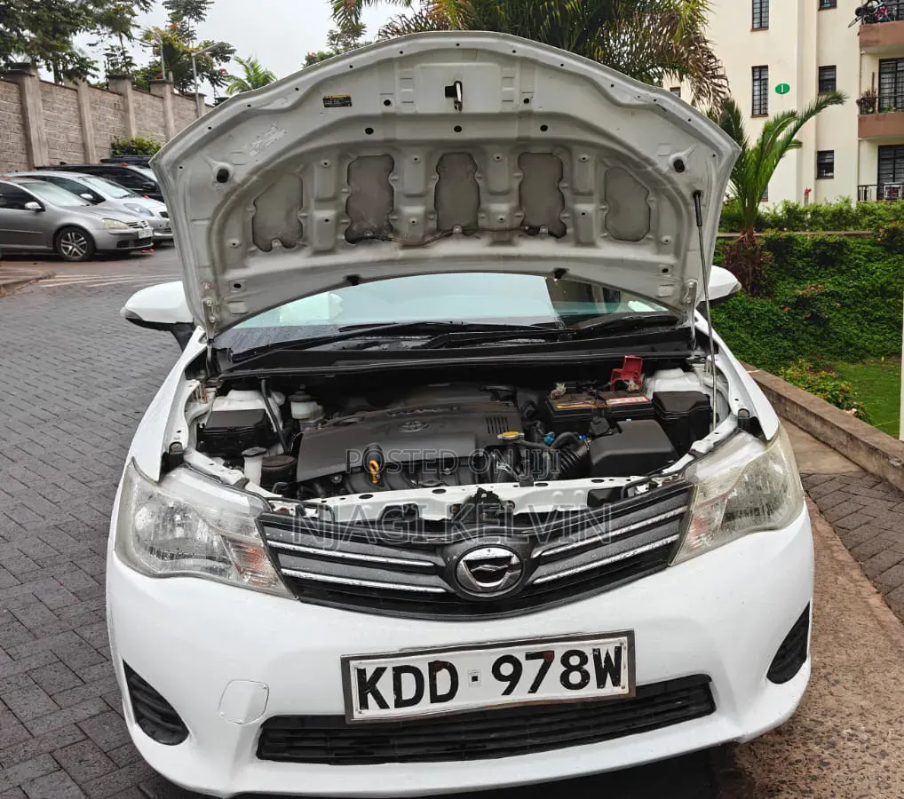 Toyota Axio 2014 Off white