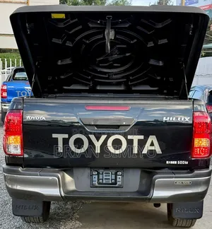 Toyota Hilux 2019 Black