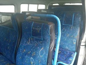 Toyota HiAce 2011 White