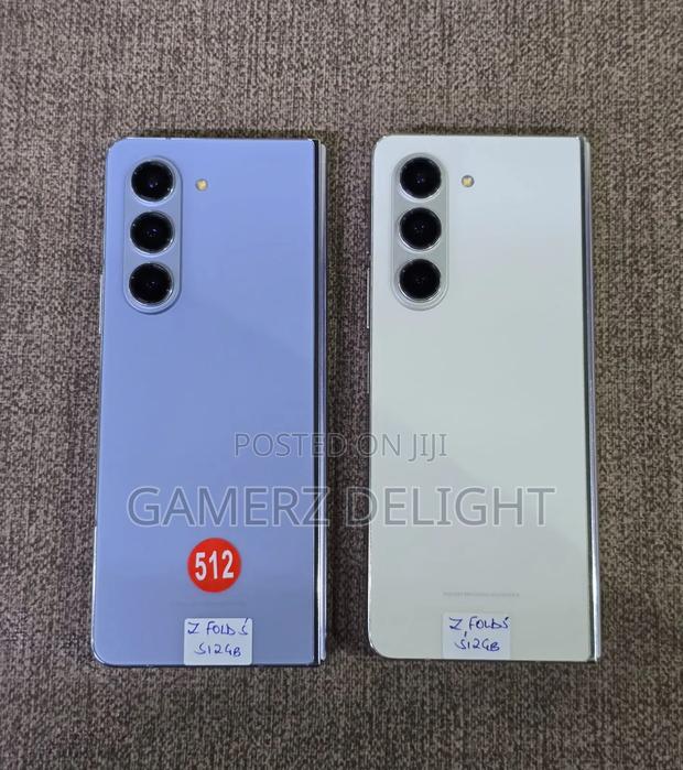 Samsung Galaxy Fold 5G 512 GB - main view