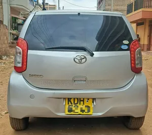 Toyota Passo 2015 Silver