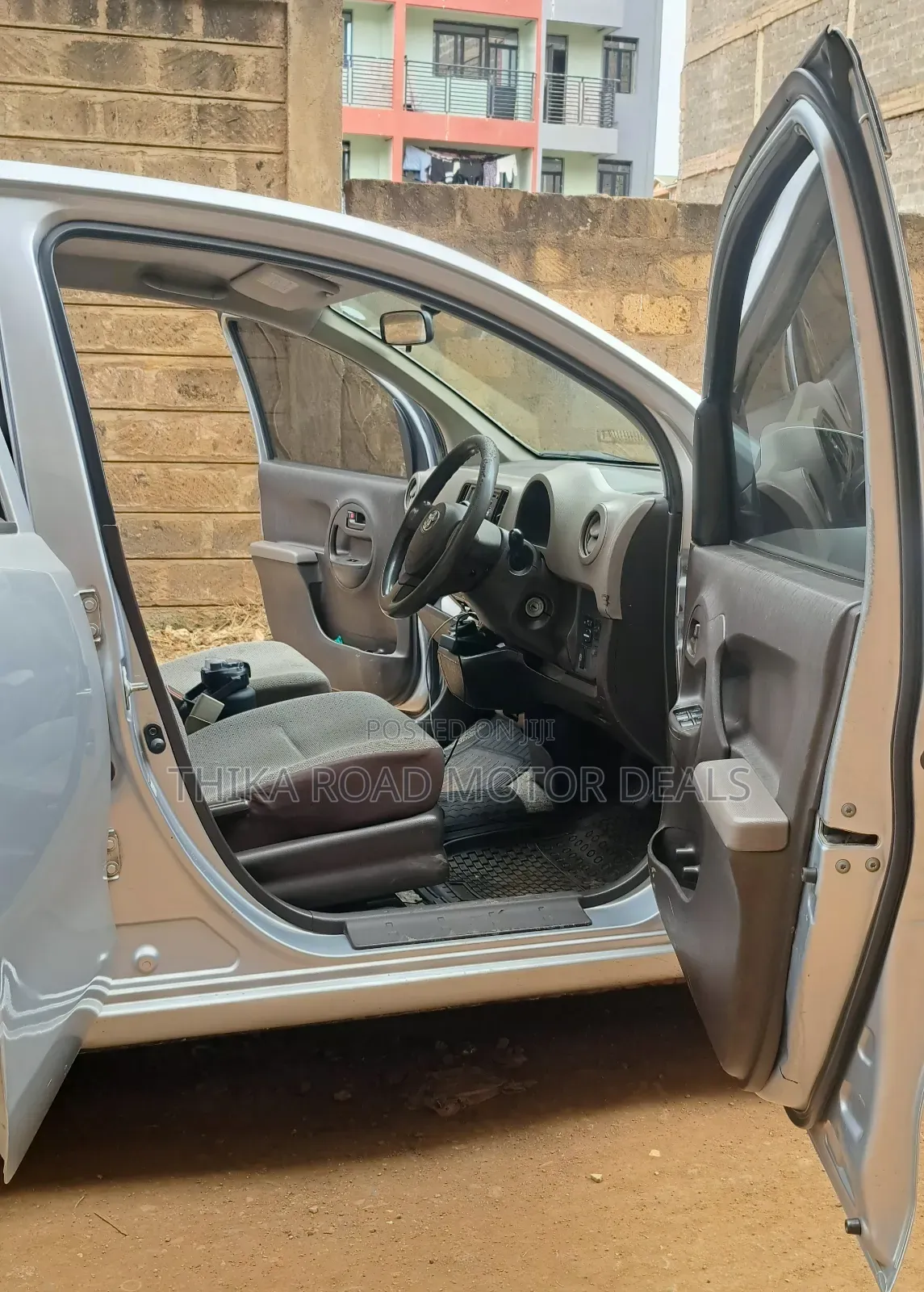 Toyota Passo 2015 Silver