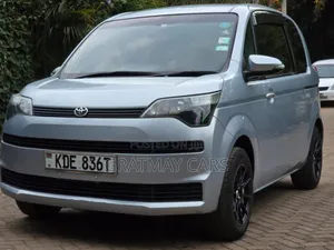 Toyota Spade 2014 Blue