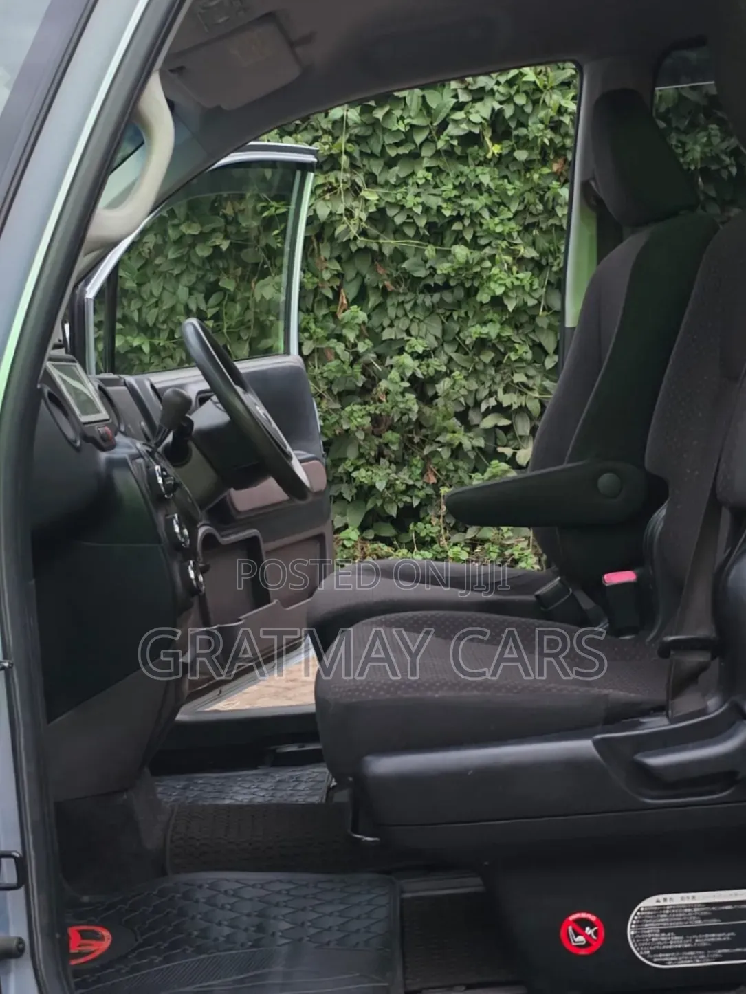 Toyota Spade 2014 Blue