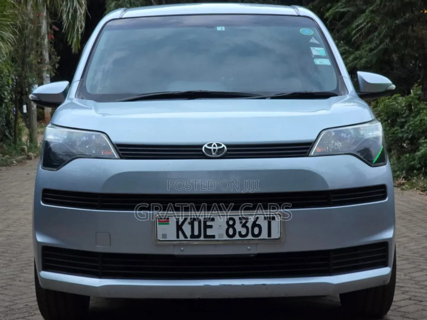 Toyota Spade 2014 Blue