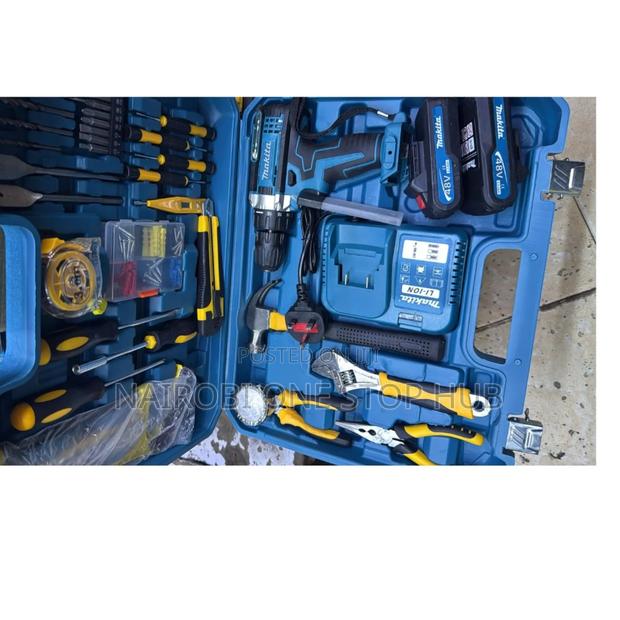 Makita Drill Set