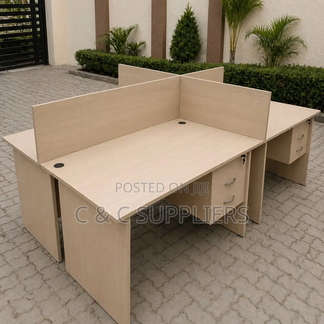 Customized 4-Way Workstation