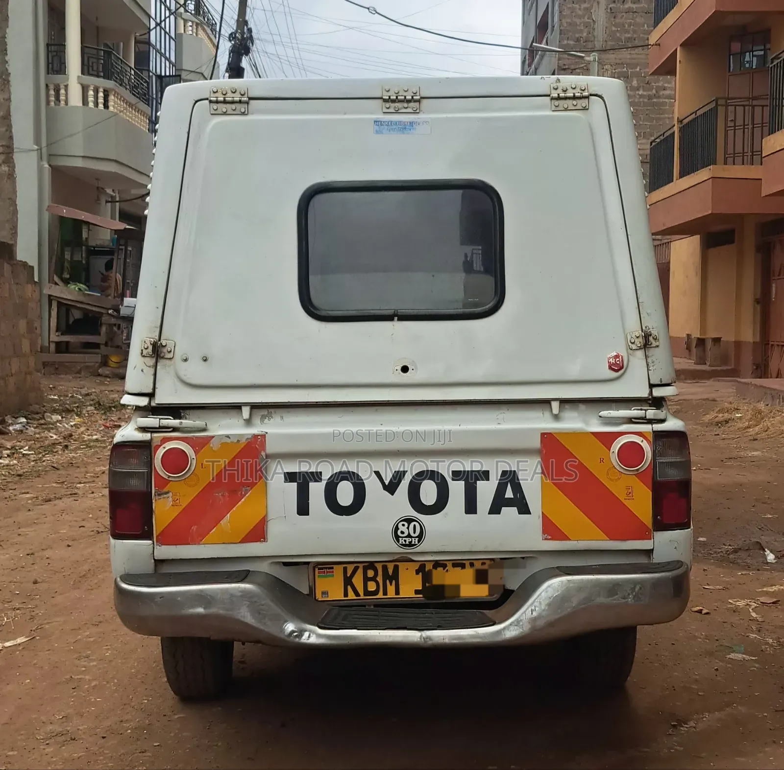 Toyota Hilux 2004 White