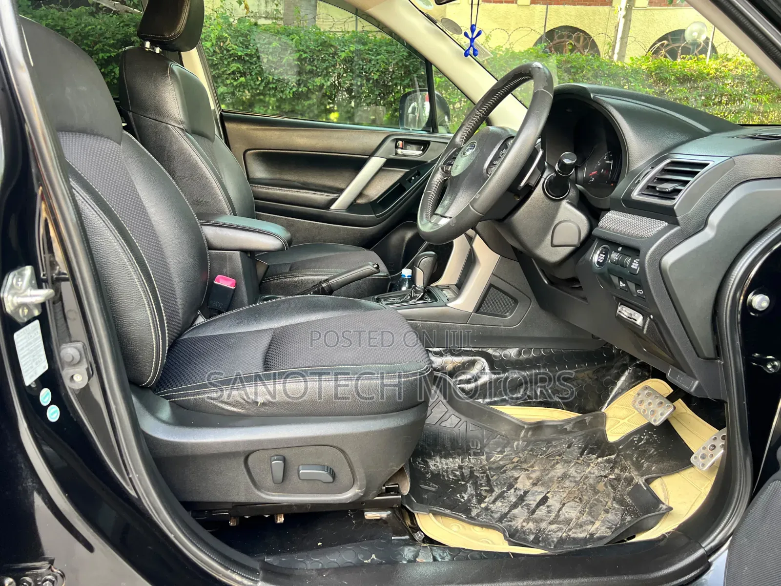 Subaru Forester 2016 Black