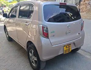 Daihatsu Mira 2013 Pink