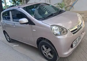 Daihatsu Mira 2013 Pink