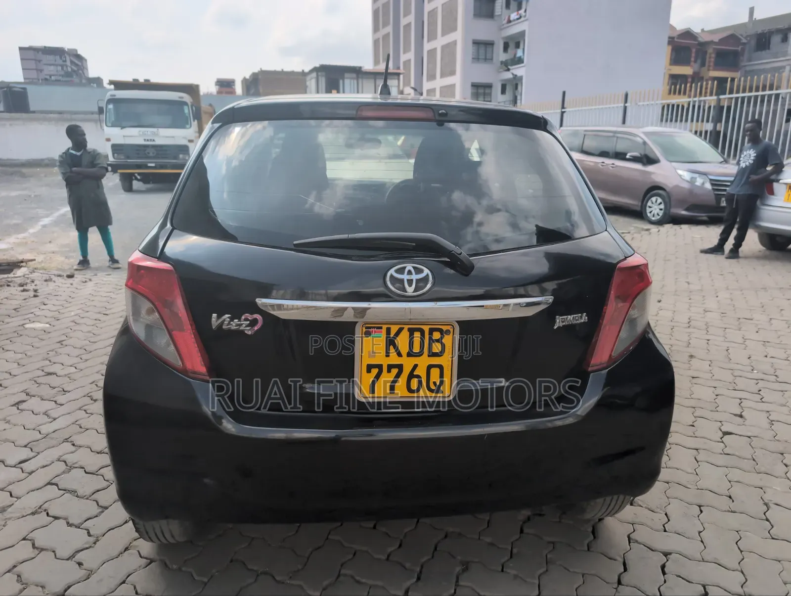 Toyota Vitz 2013 Black