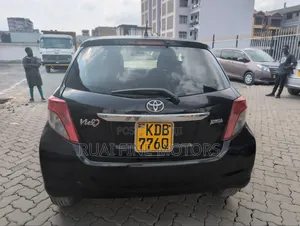 Toyota Vitz 2013 Black