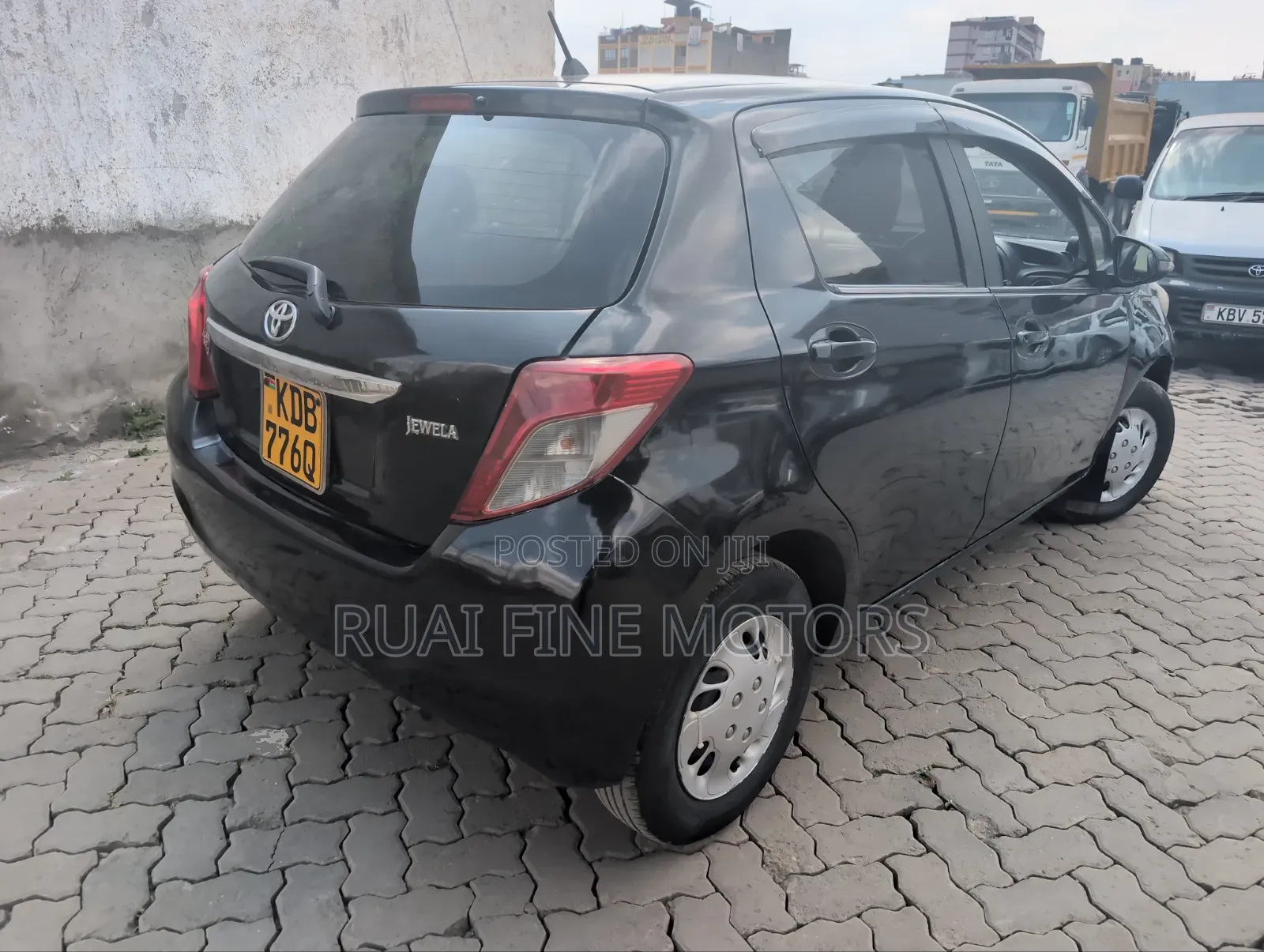 Toyota Vitz 2013 Black