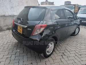 Toyota Vitz 2013 Black